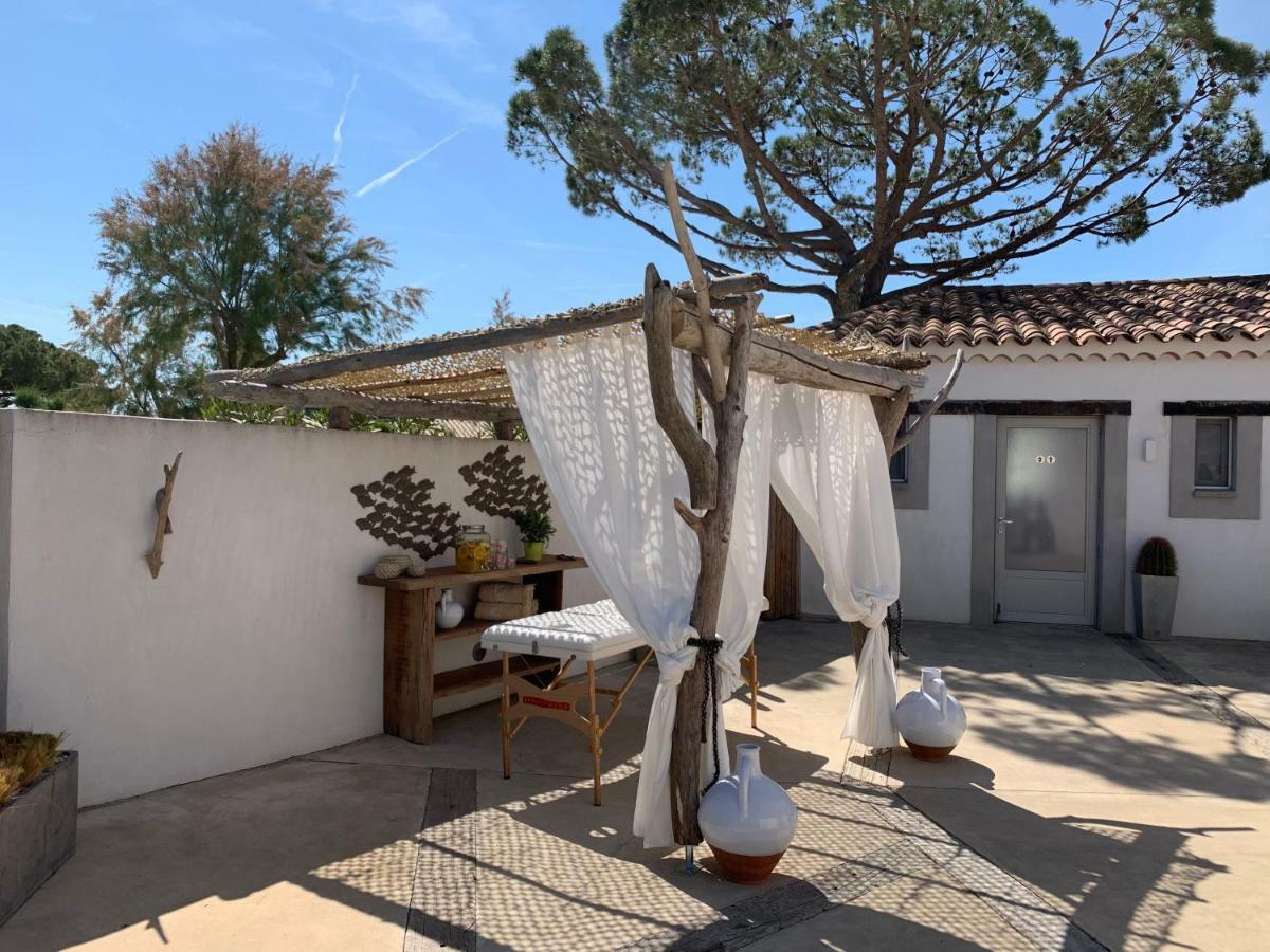 Lodge Sainte Helene Adult Only Saintes-Maries-de-la-Mer Bagian luar foto